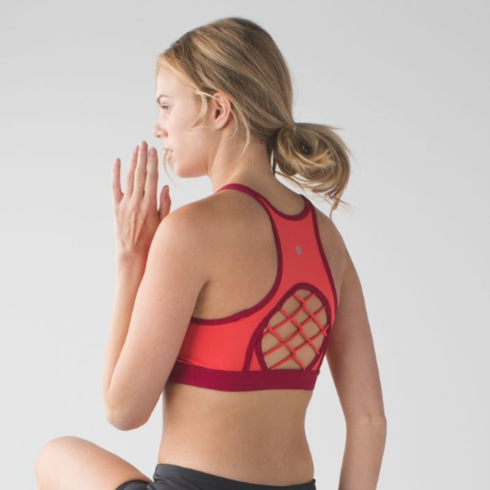 Lululemon Sweaty Or Not Bra II Alarming/Cranberry 2 - Picture 3 of 16